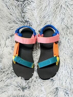 Teva Original Universal 90s Multicolor Sport Sandal Size 6